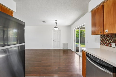 Tiny photo for 417 W Hunt Avenue, Bushnell, FL 33513 (MLS # G5117198)
