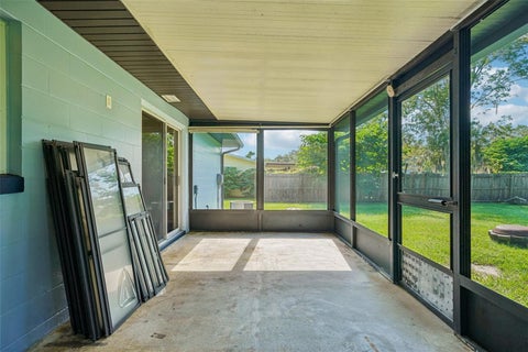 Tiny photo for 417 W Hunt Avenue, Bushnell, FL 33513 (MLS # G5117198)