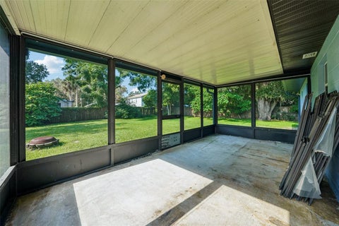 Tiny photo for 417 W Hunt Avenue, Bushnell, FL 33513 (MLS # G5117198)