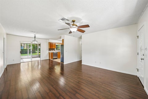 Tiny photo for 417 W Hunt Avenue, Bushnell, FL 33513 (MLS # G5117198)