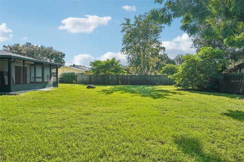 Tiny photo for 417 W Hunt Avenue, Bushnell, FL 33513 (MLS # G5117198)
