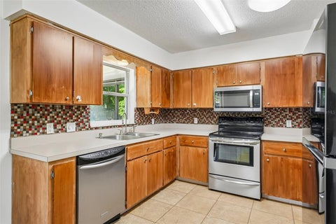 Tiny photo for 417 W Hunt Avenue, Bushnell, FL 33513 (MLS # G5117198)