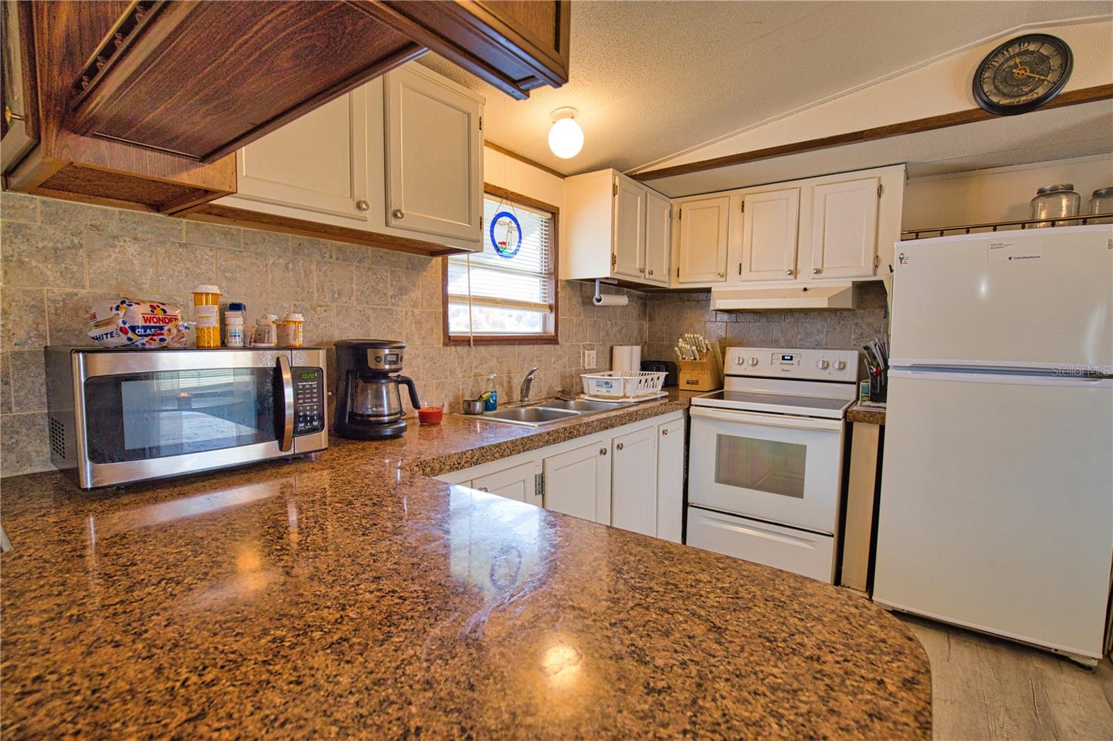 DESOTO MOBILE ESTATES - Residential