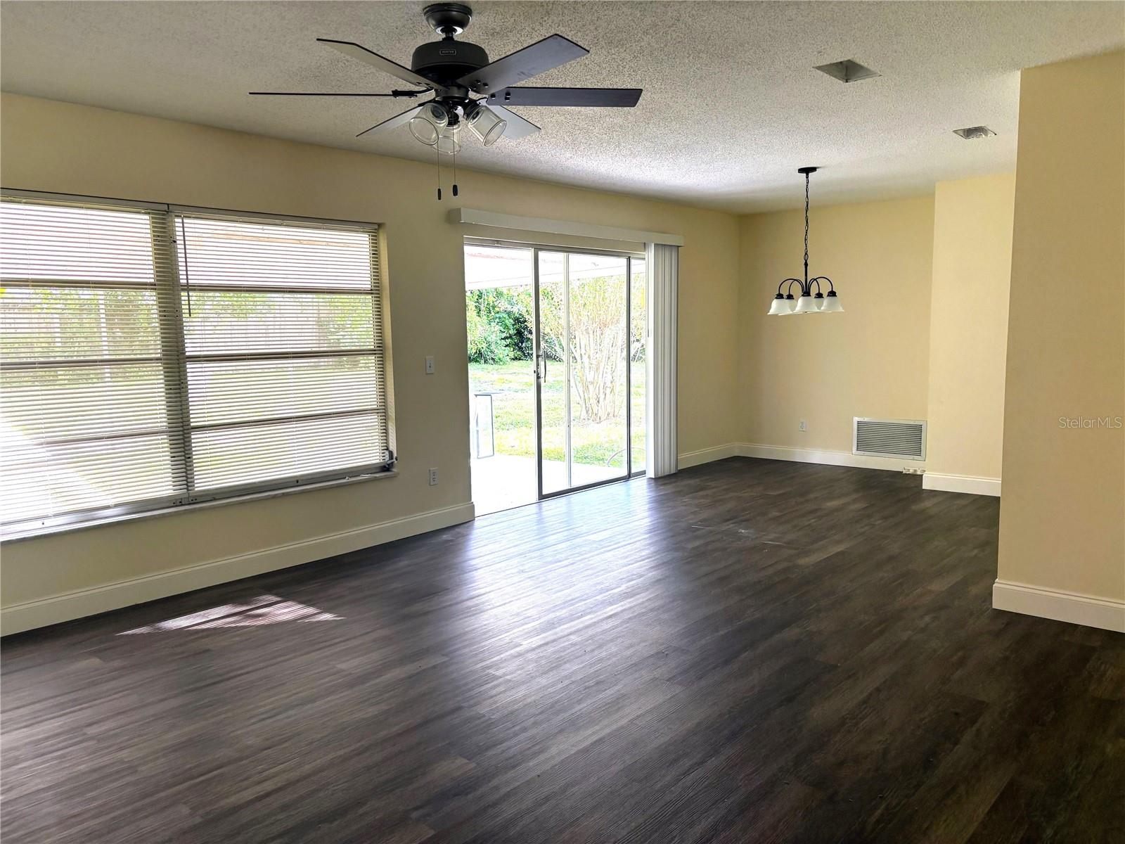 CARRIAGE HILL UNIT 2 - Residential