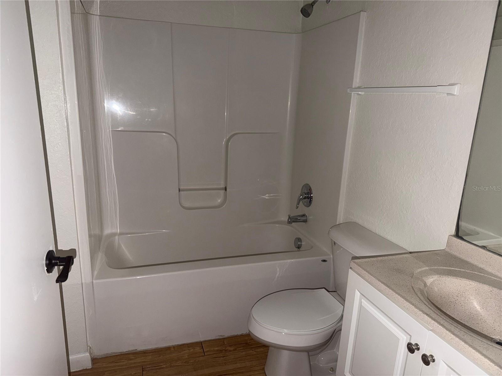 PALM SQUARE/BELLE - Residential Lease