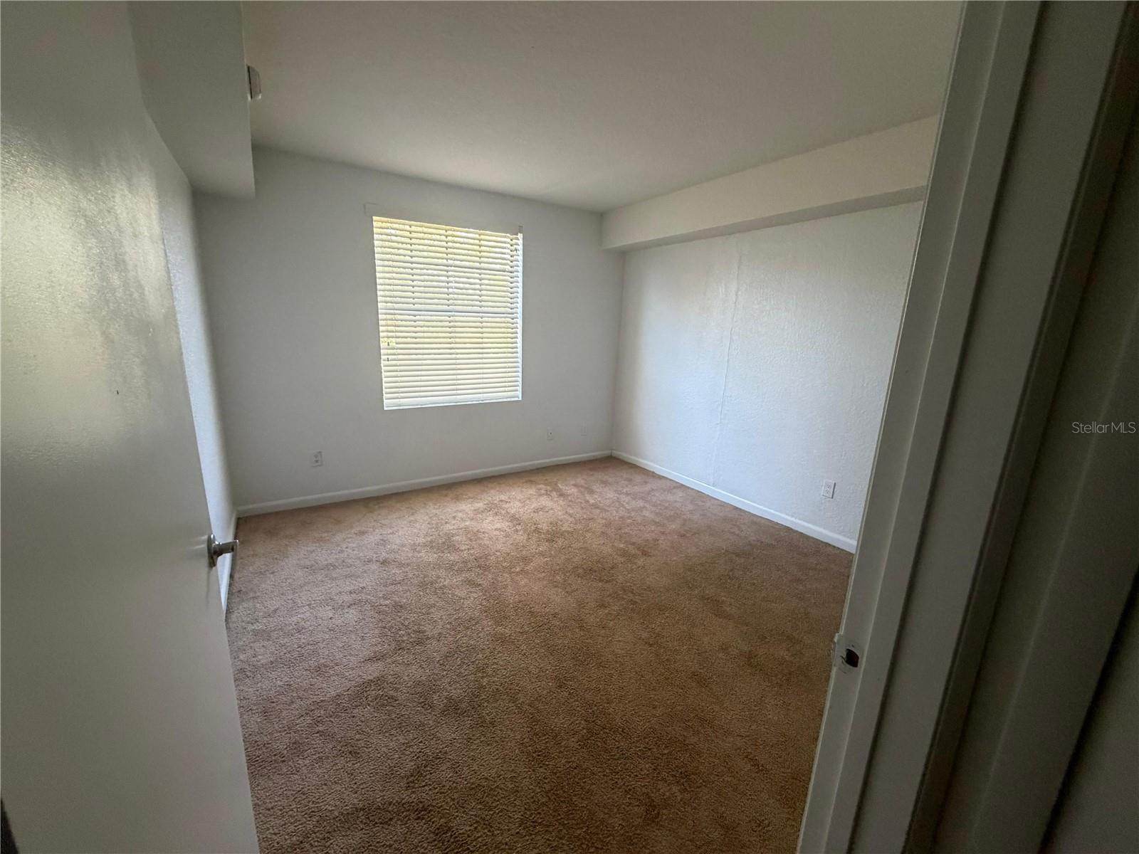 PALM SQUARE/BELLE - Residential Lease