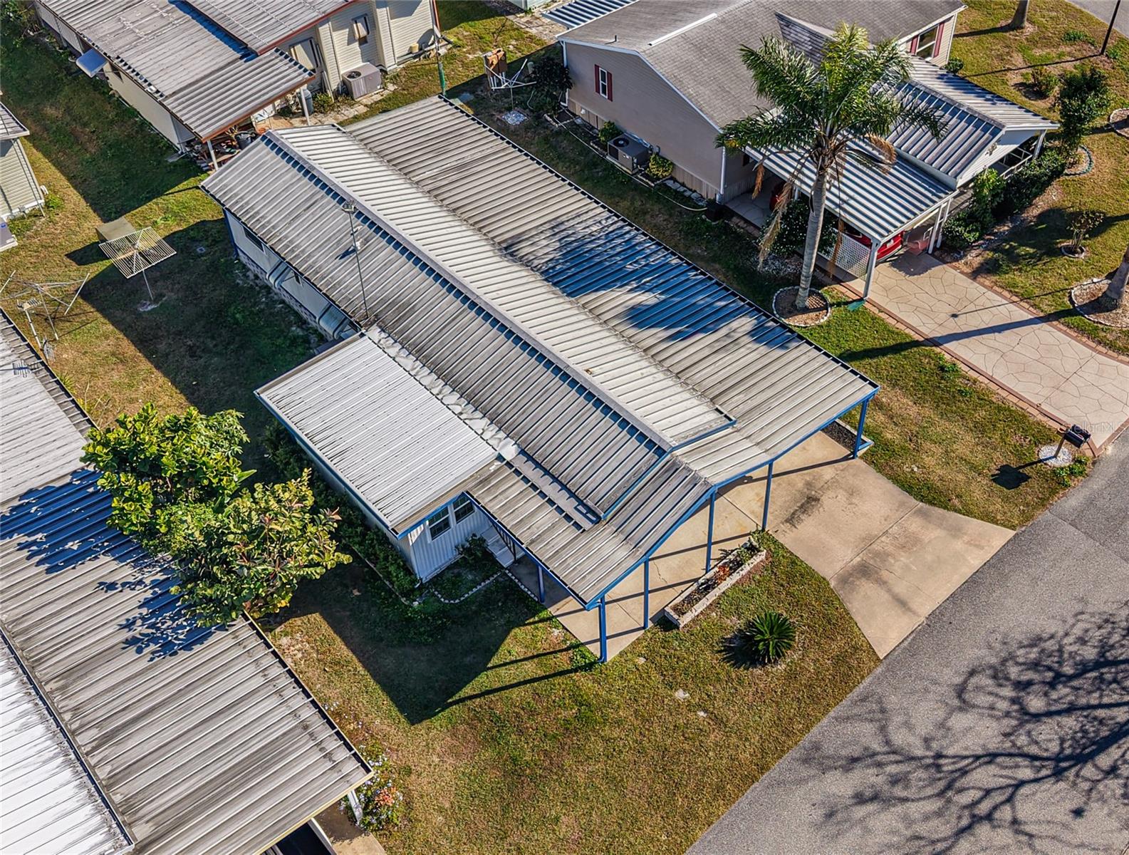 OAKS ROYAL MOBILE HOME SUB - Residential