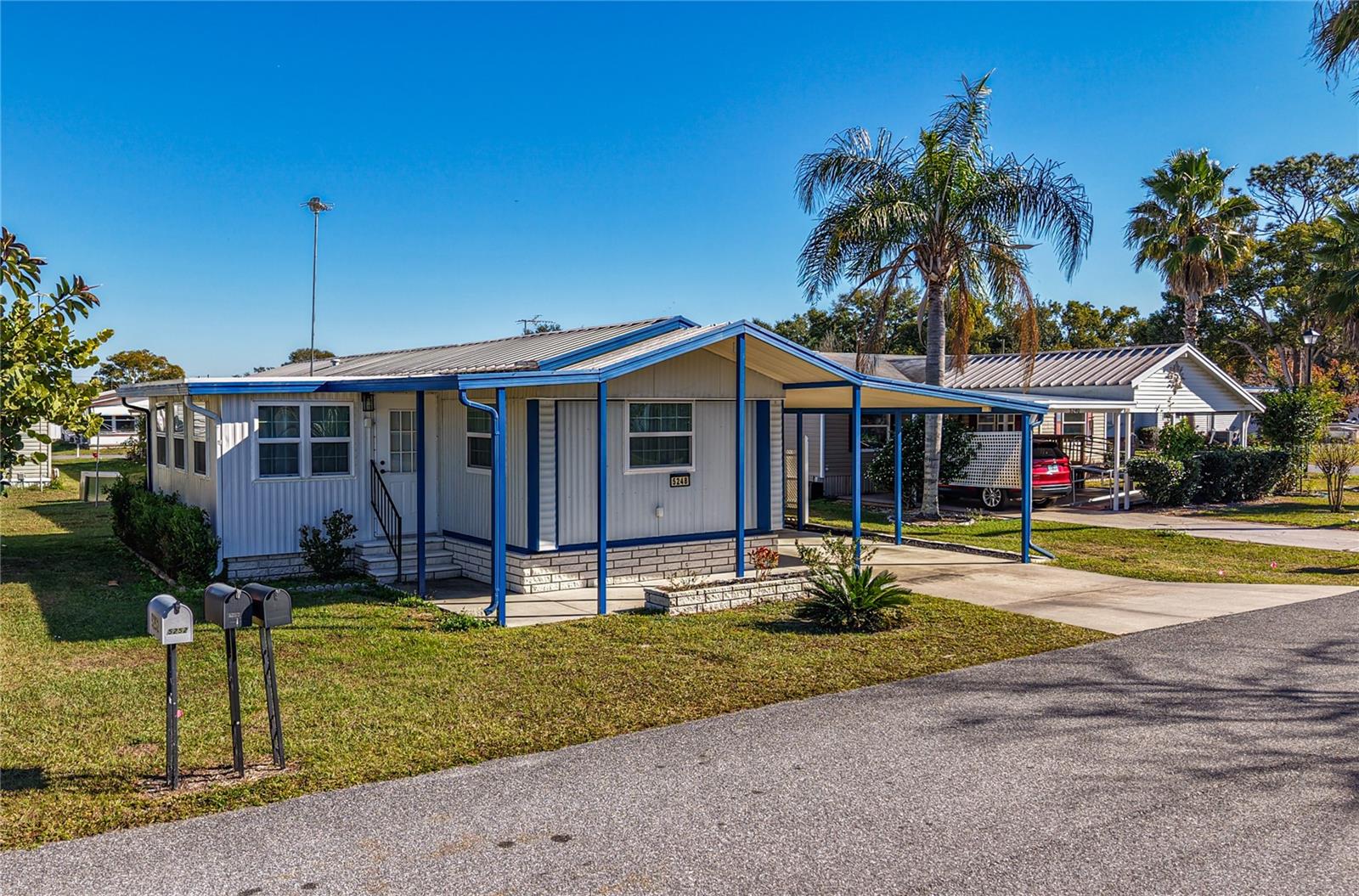 OAKS ROYAL MOBILE HOME SUB - Residential