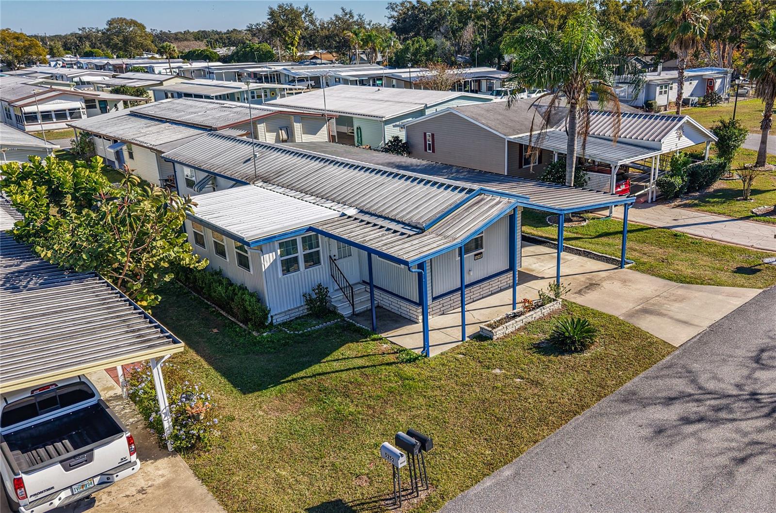 OAKS ROYAL MOBILE HOME SUB - Residential