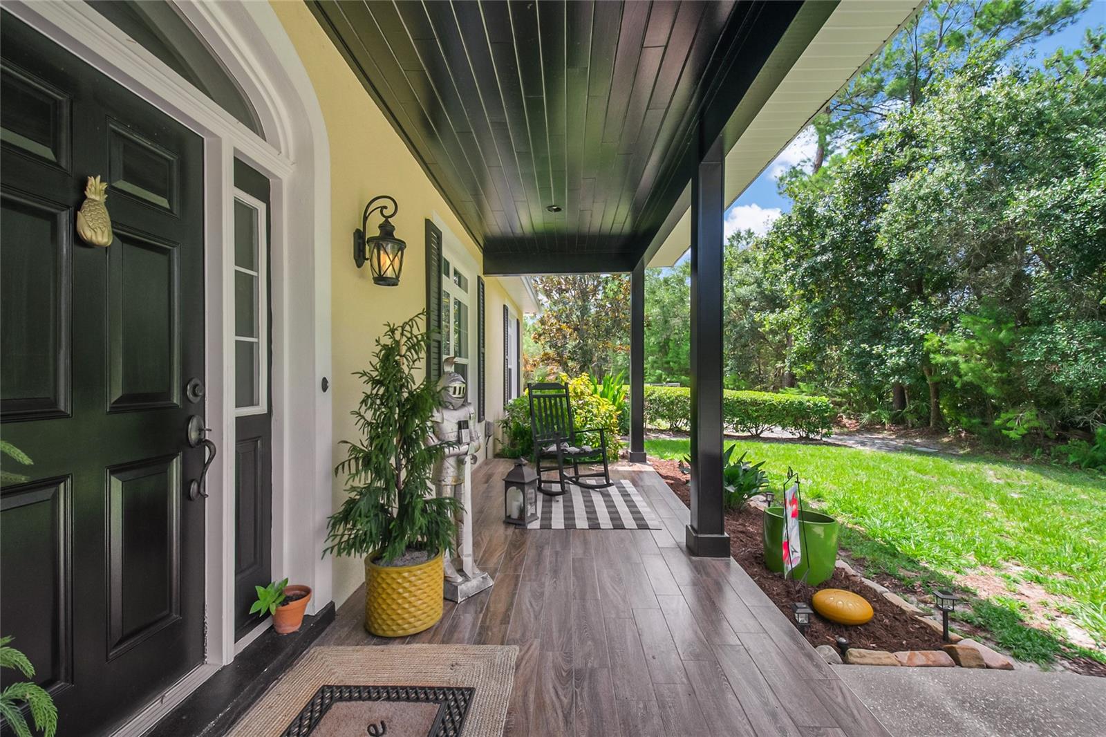 450 VALLEY STREAM DRIVE