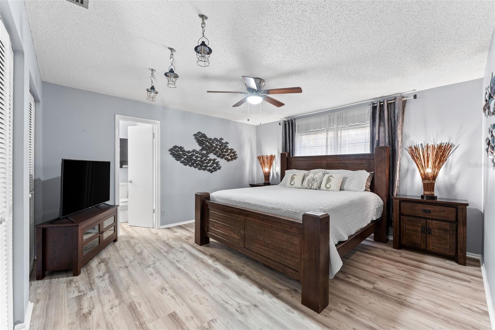 PELICAN COVE - Residential