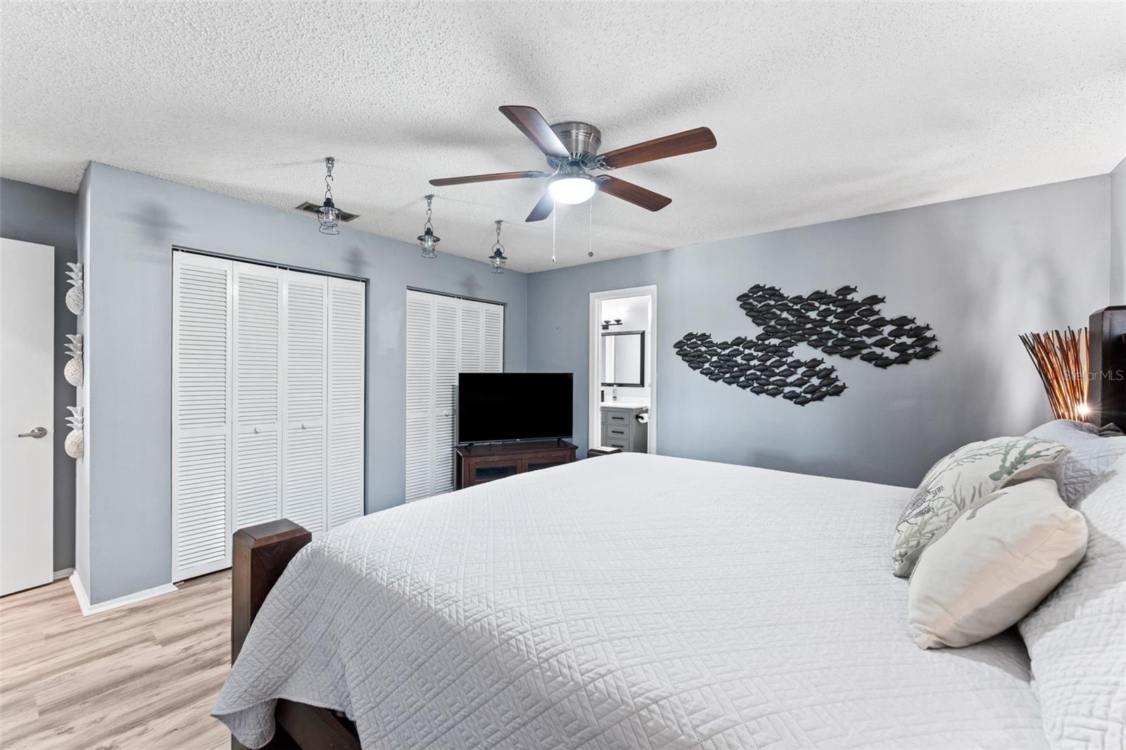 PELICAN COVE - Residential