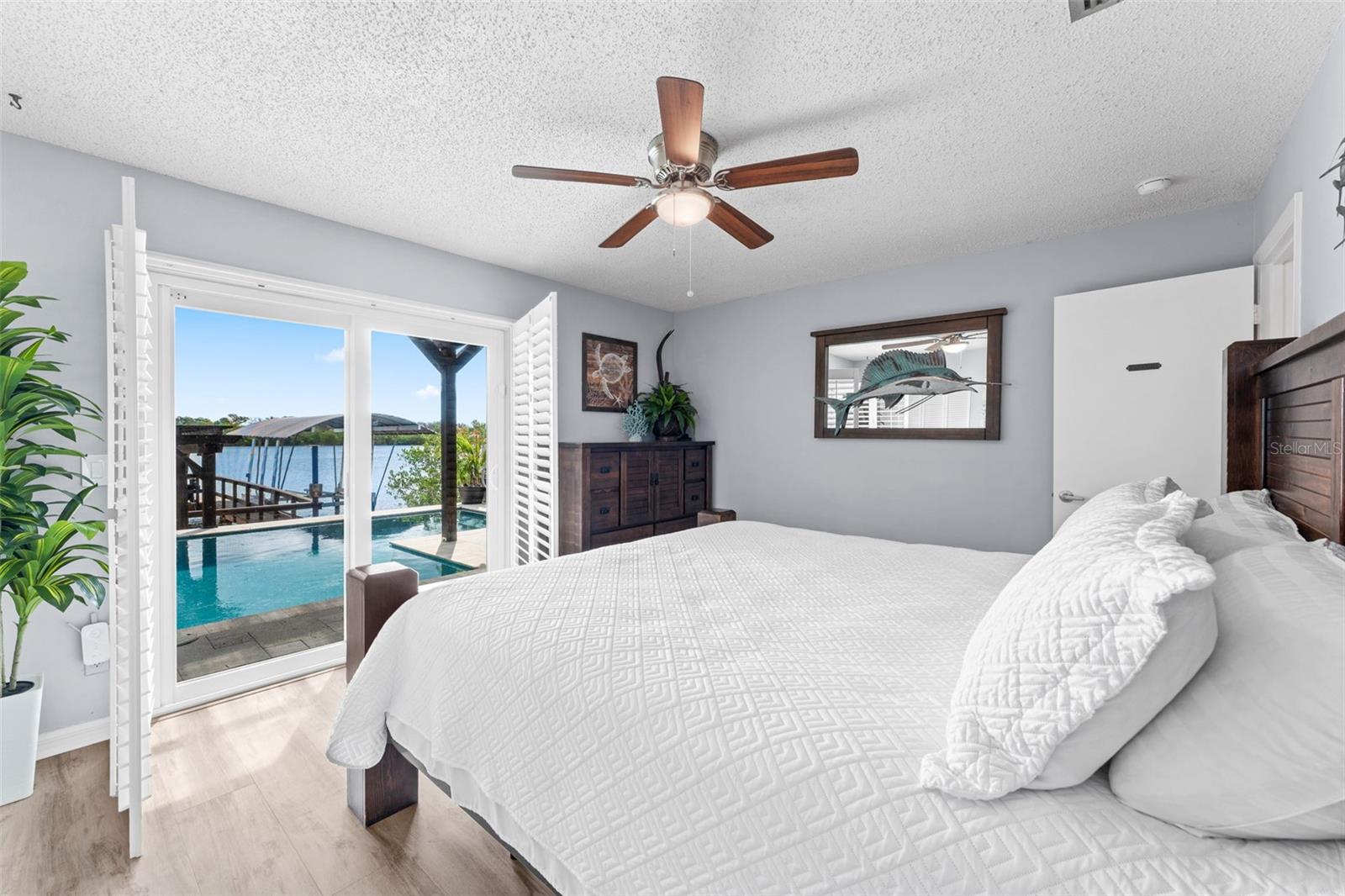 PELICAN COVE - Residential