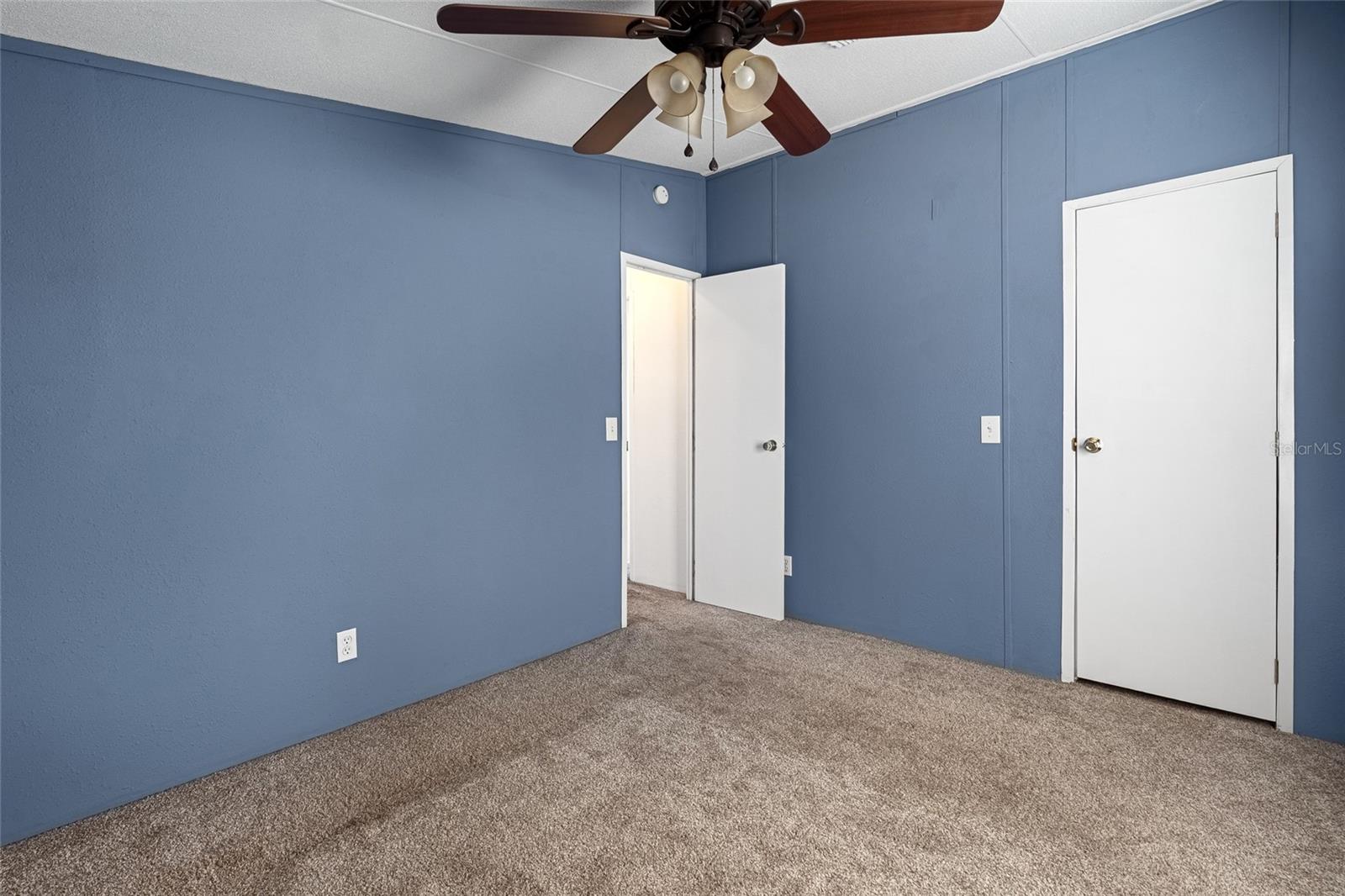 PARKWOOD ACRES - Residential