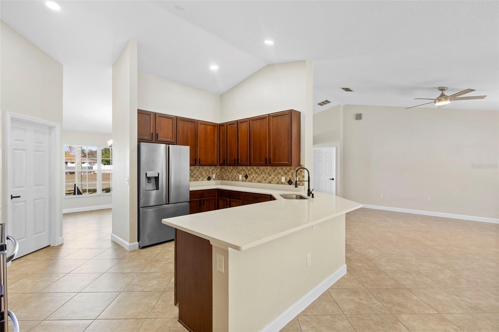 DELTONA LAKES UNIT 07 - Residential