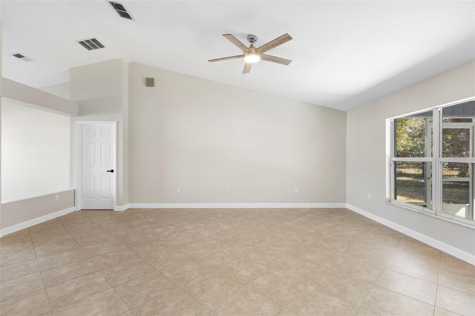 DELTONA LAKES UNIT 07 - Residential