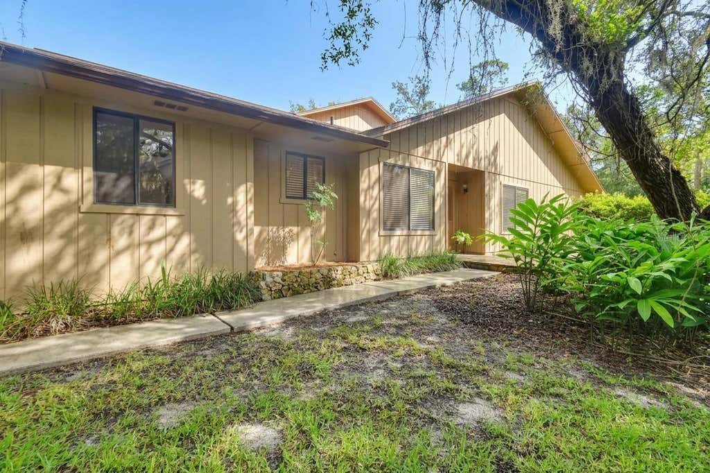 Photo of 840 Shady Branch Trail, Deland, FL 32724 (MLS # V4949416)