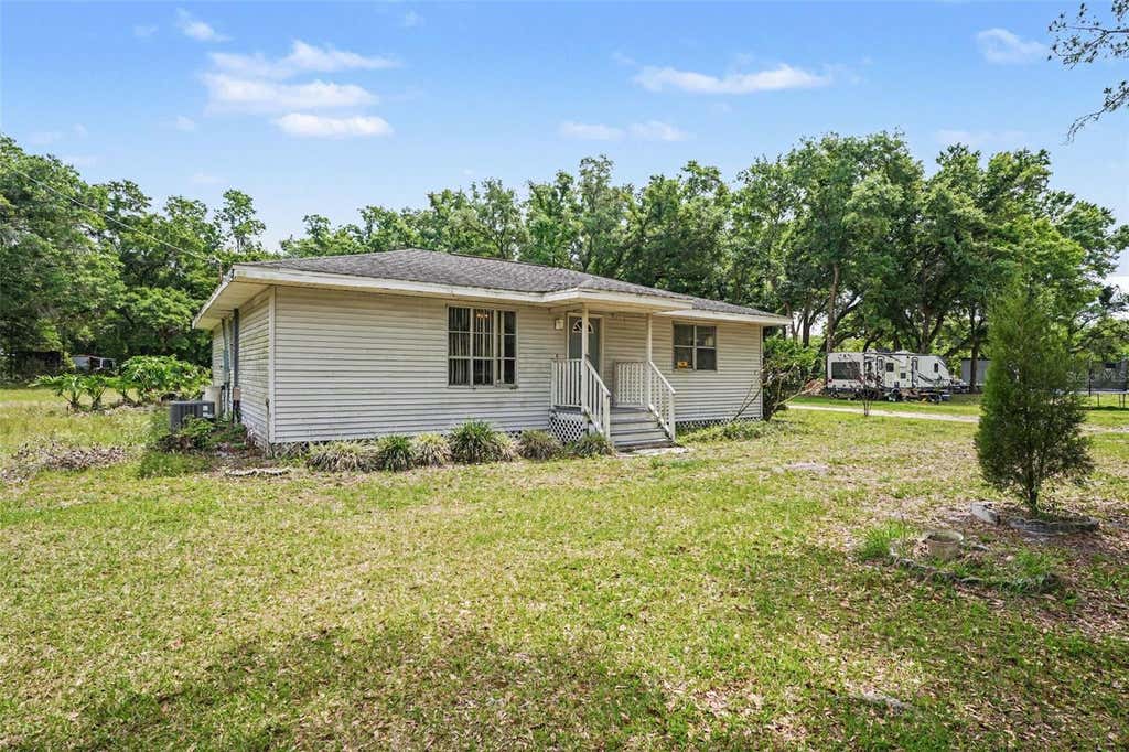 Photo of 3810 Cooper Road, Plant City, FL 33565 (MLS # TB8495790)