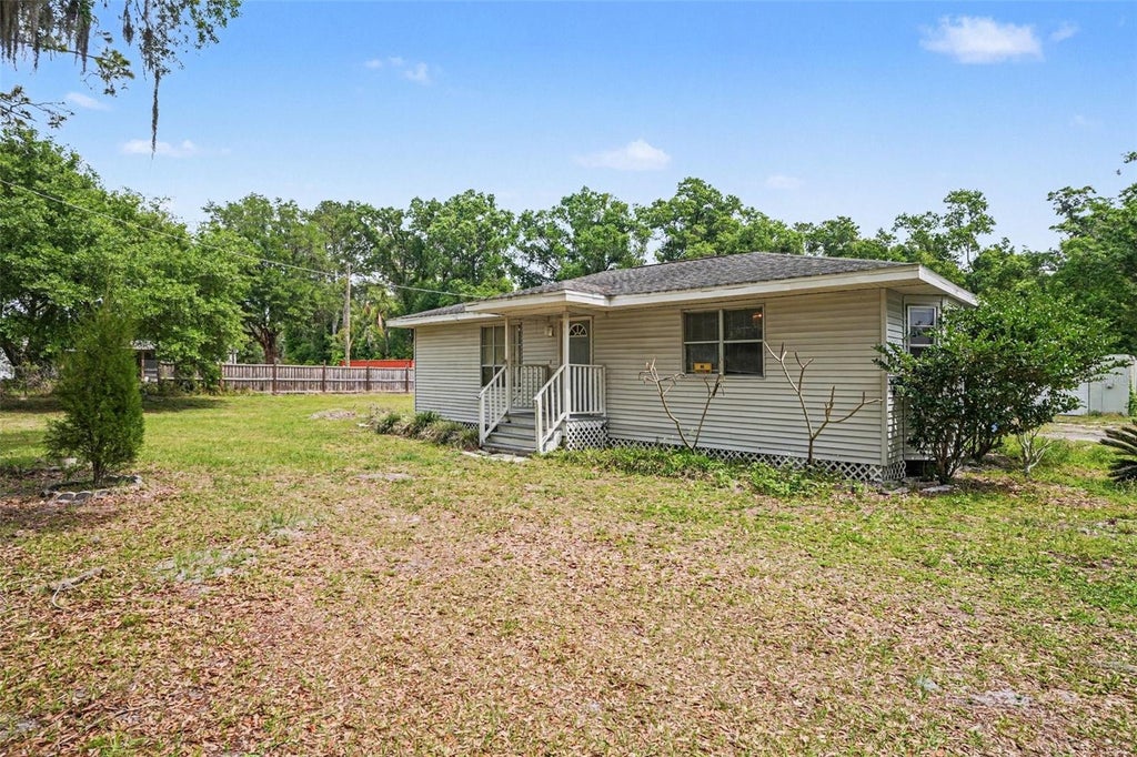 Photo of 3810 Cooper Road, Plant City, FL 33565 (MLS # TB8495790)