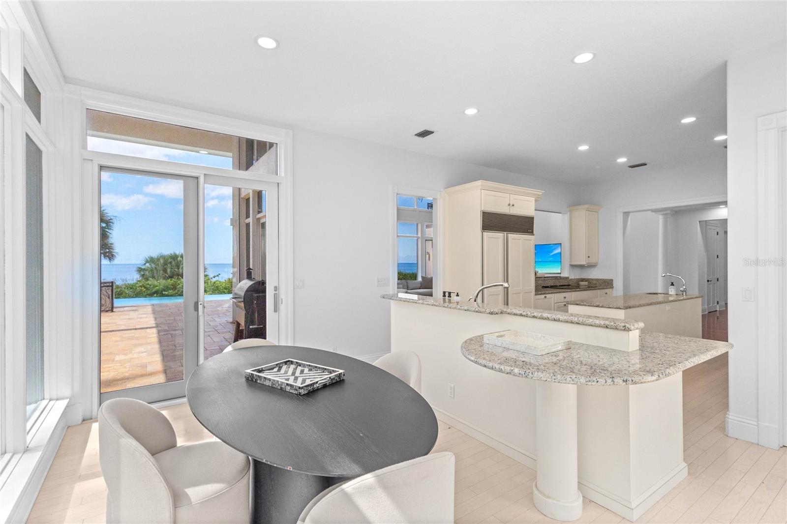 LONGBOAT KEY - Residential