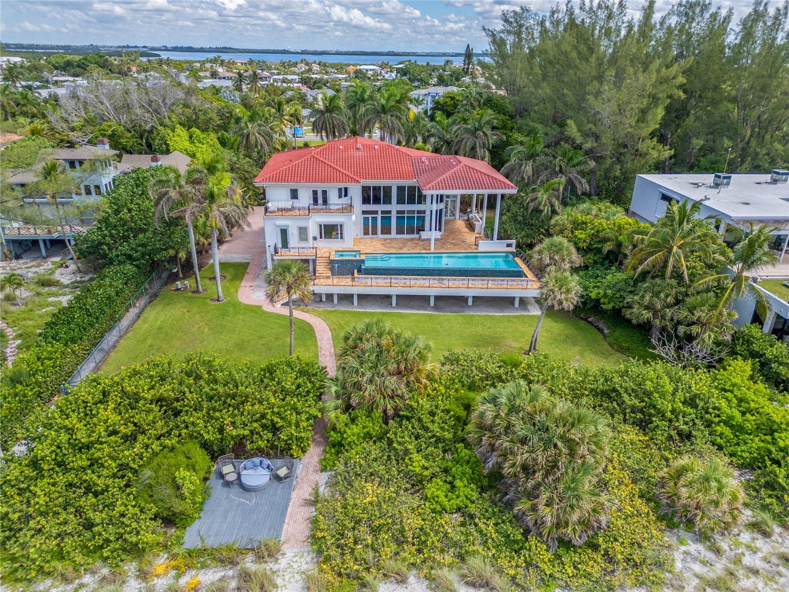 LONGBOAT KEY - Residential
