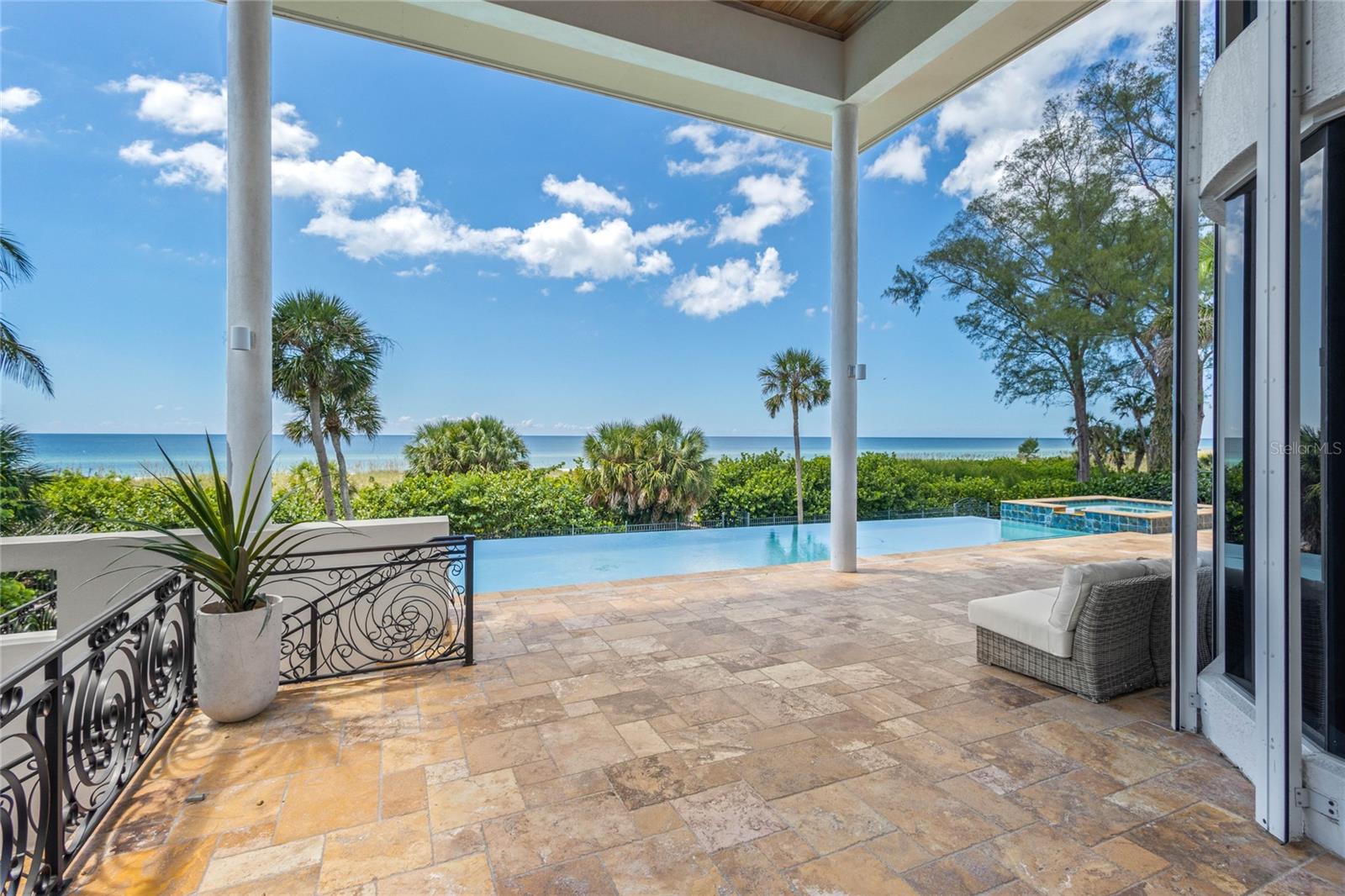 LONGBOAT KEY - Residential