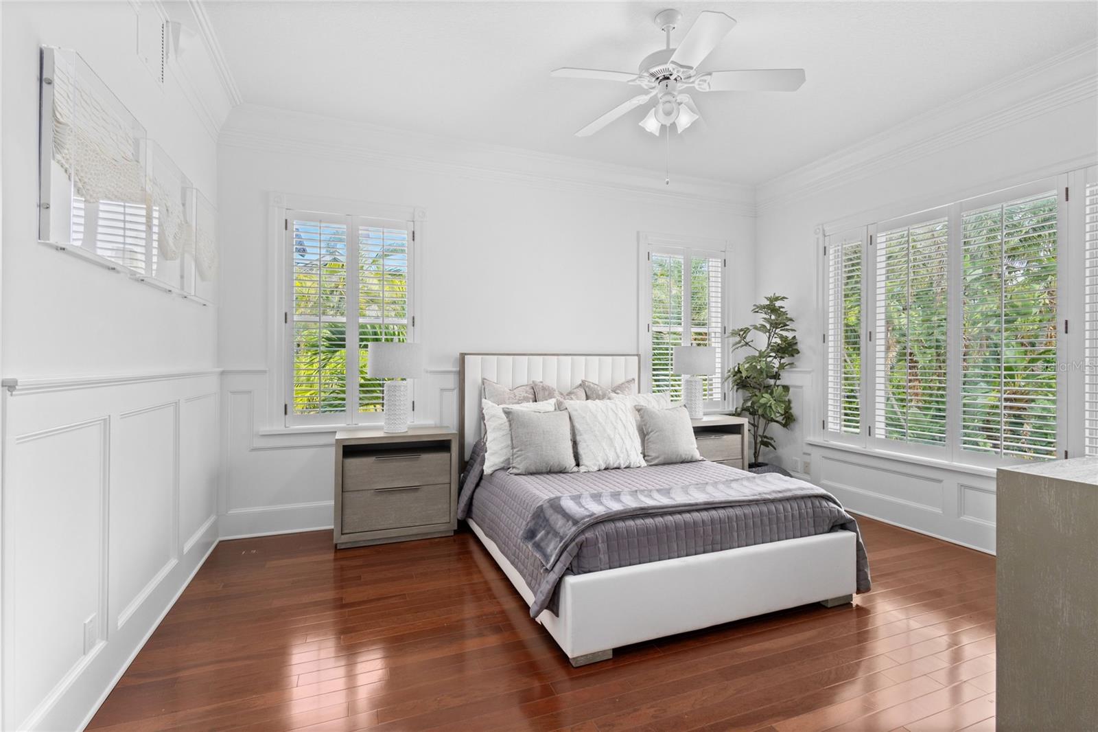 LONGBOAT KEY - Residential