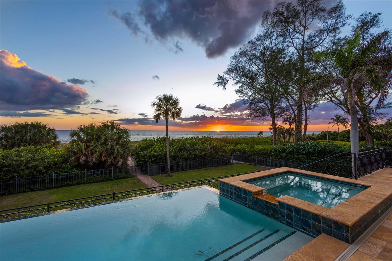 LONGBOAT KEY - Residential