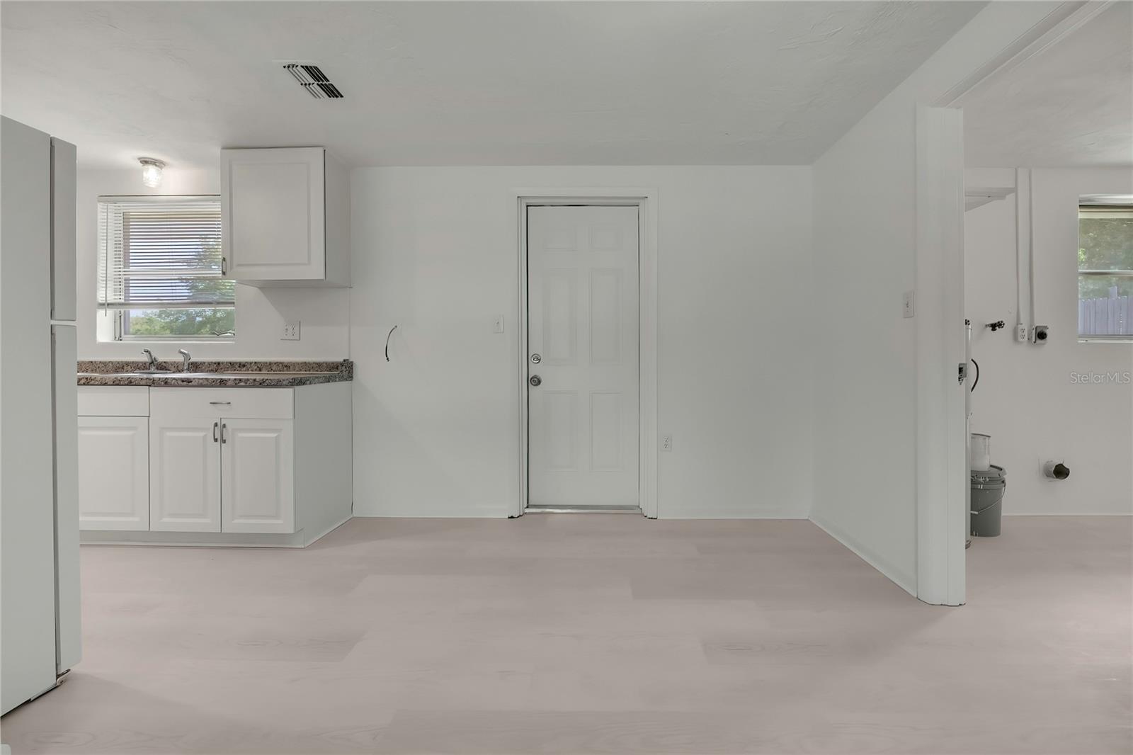 BEVERLY HILLS UNIT 03A - Residential