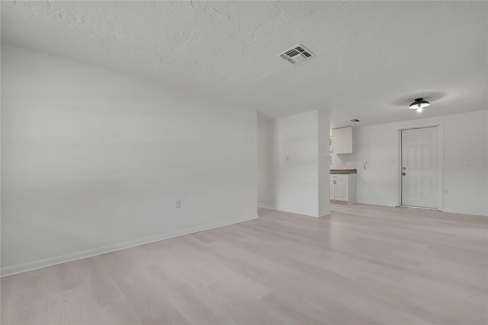 BEVERLY HILLS UNIT 03A - Residential