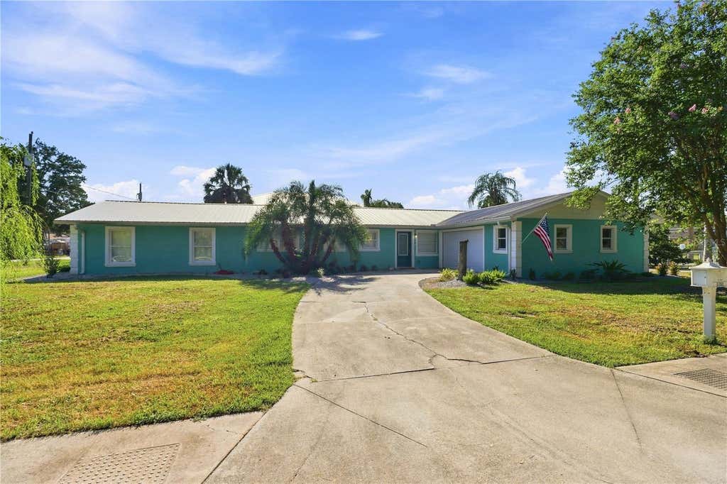 Photo of 1791 NW 21st Court, Crystal River, FL 34428 (MLS # G5116384)