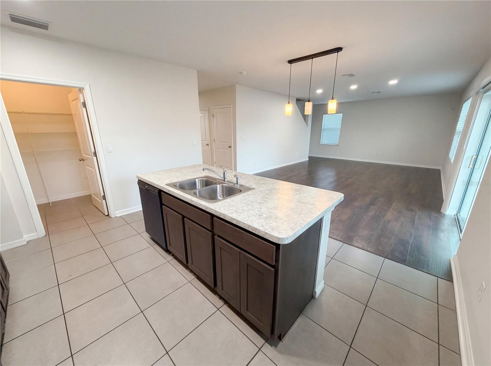 ZEPHYR RDG PH 1-A - Residential