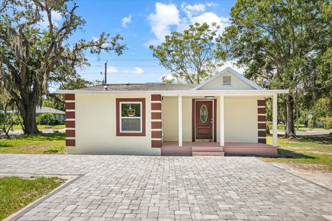 A home in SARASOTA