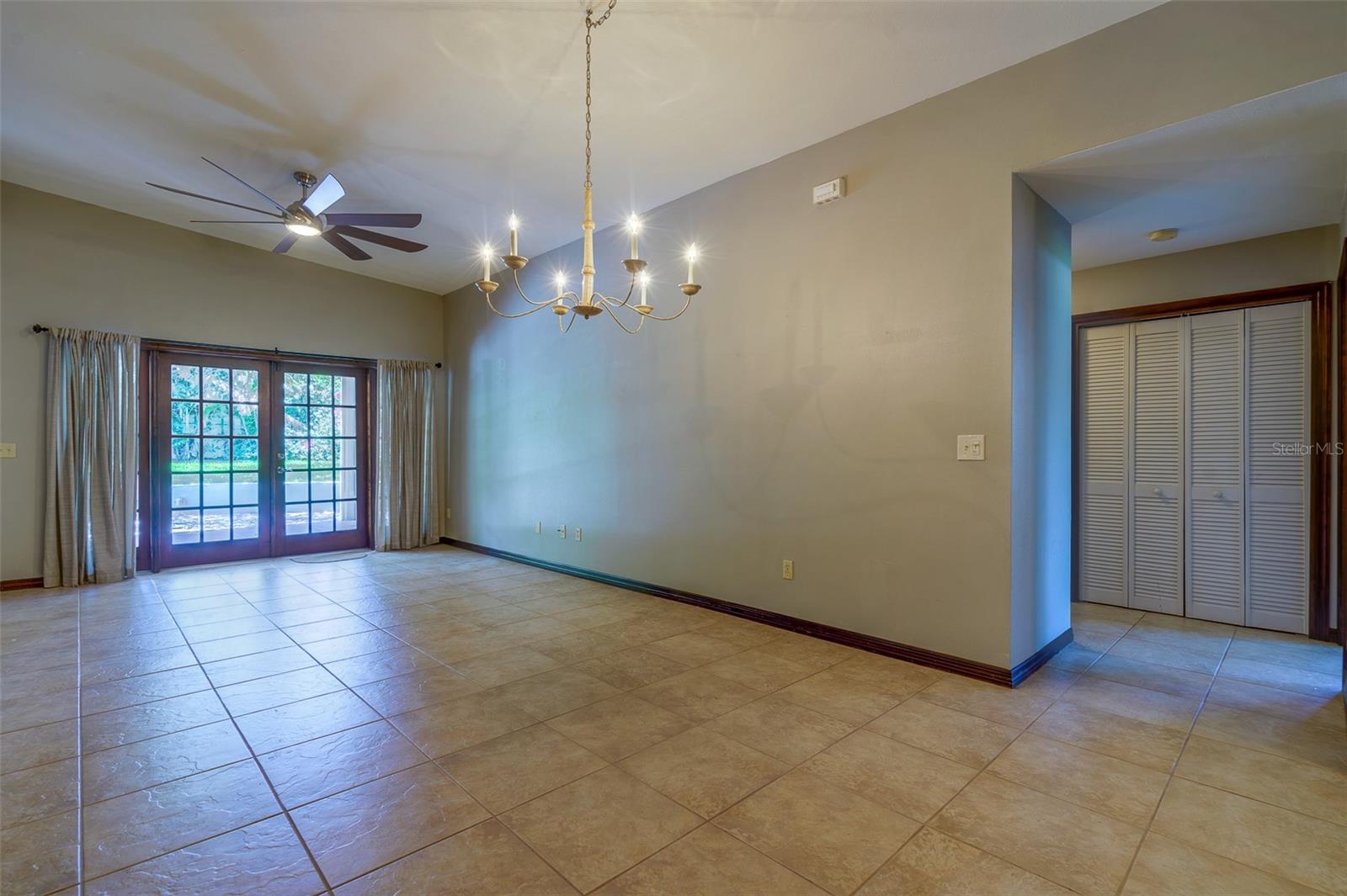 EAGLES NEST GARDENS ESTATES - Residential Lease