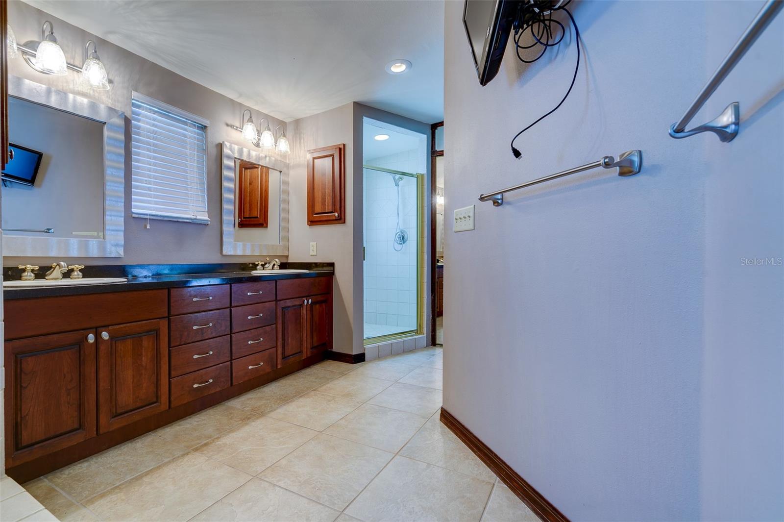 EAGLES NEST GARDENS ESTATES - Residential Lease