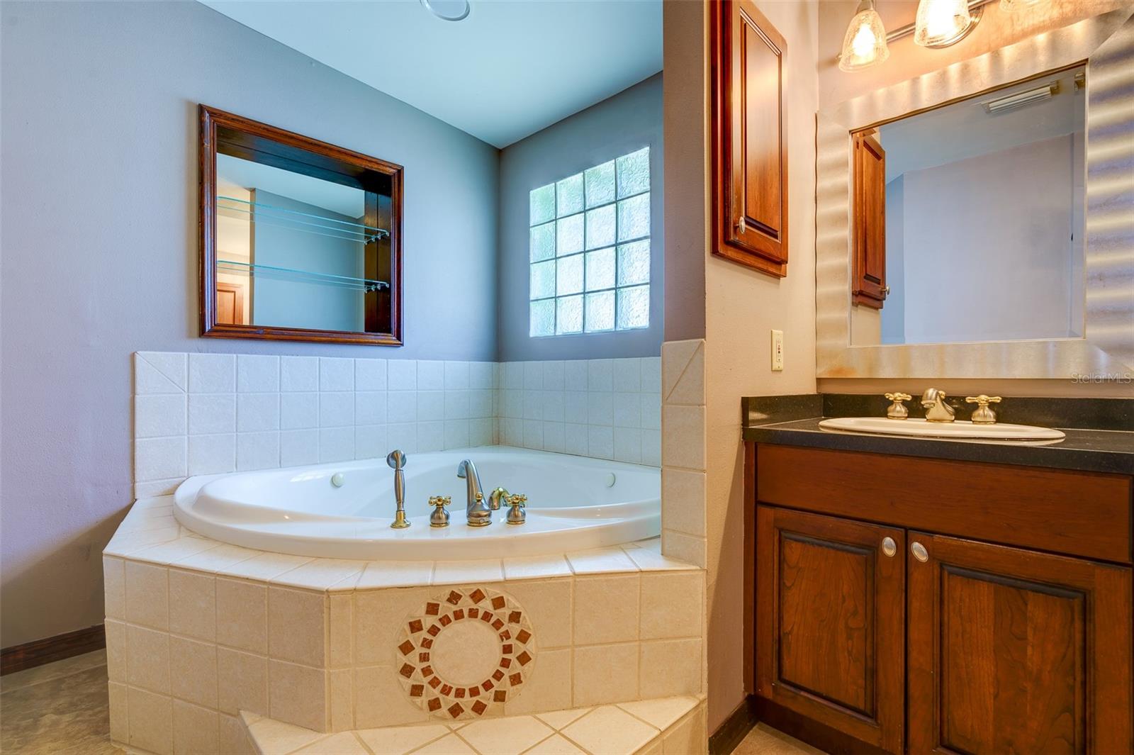 EAGLES NEST GARDENS ESTATES - Residential Lease