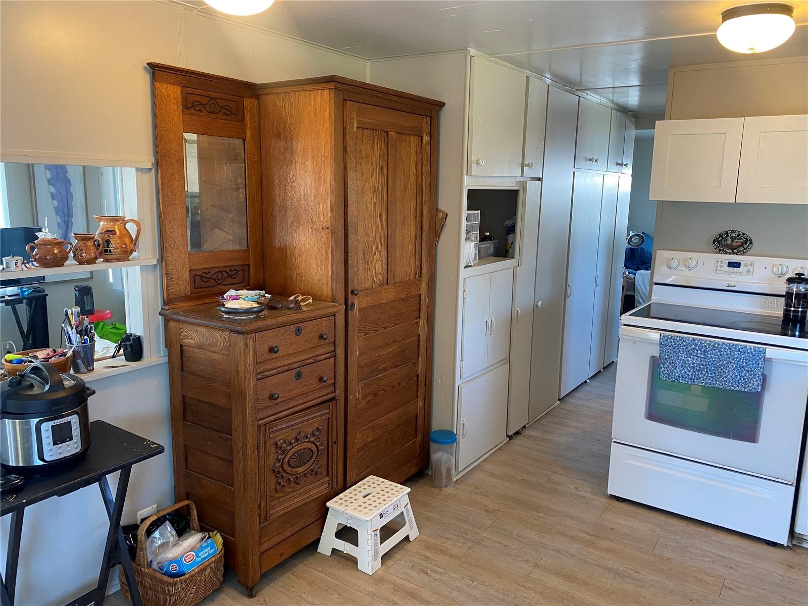 TRAILER ESTATES FOURTH ADD - Residential