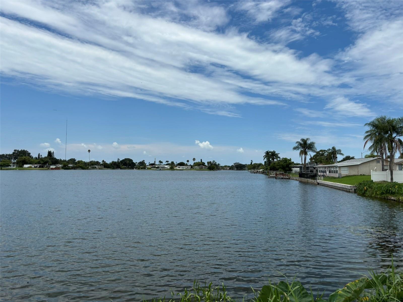 ALOHA GARDENS - Land