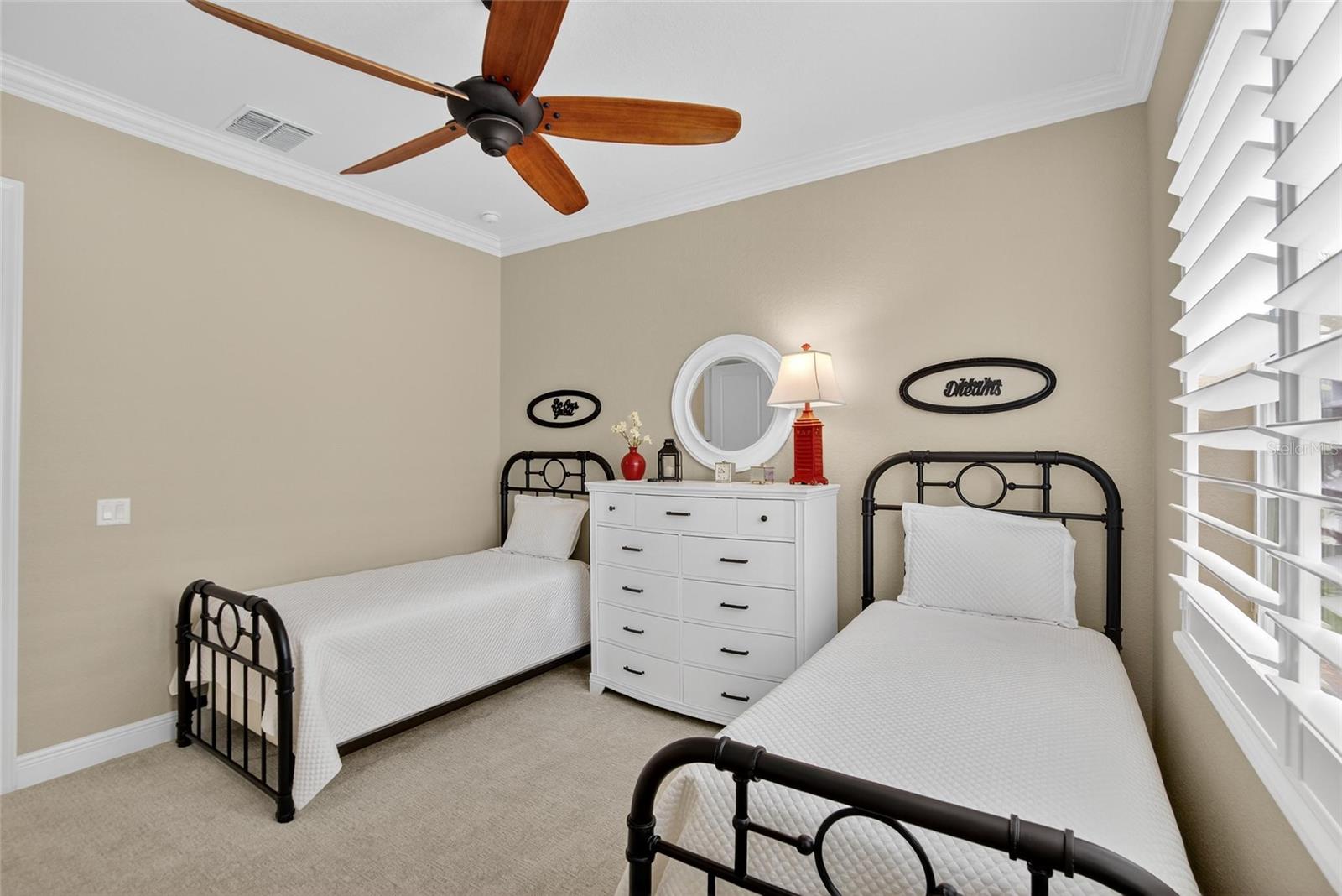 VALENCIA LAKES TR P - Residential