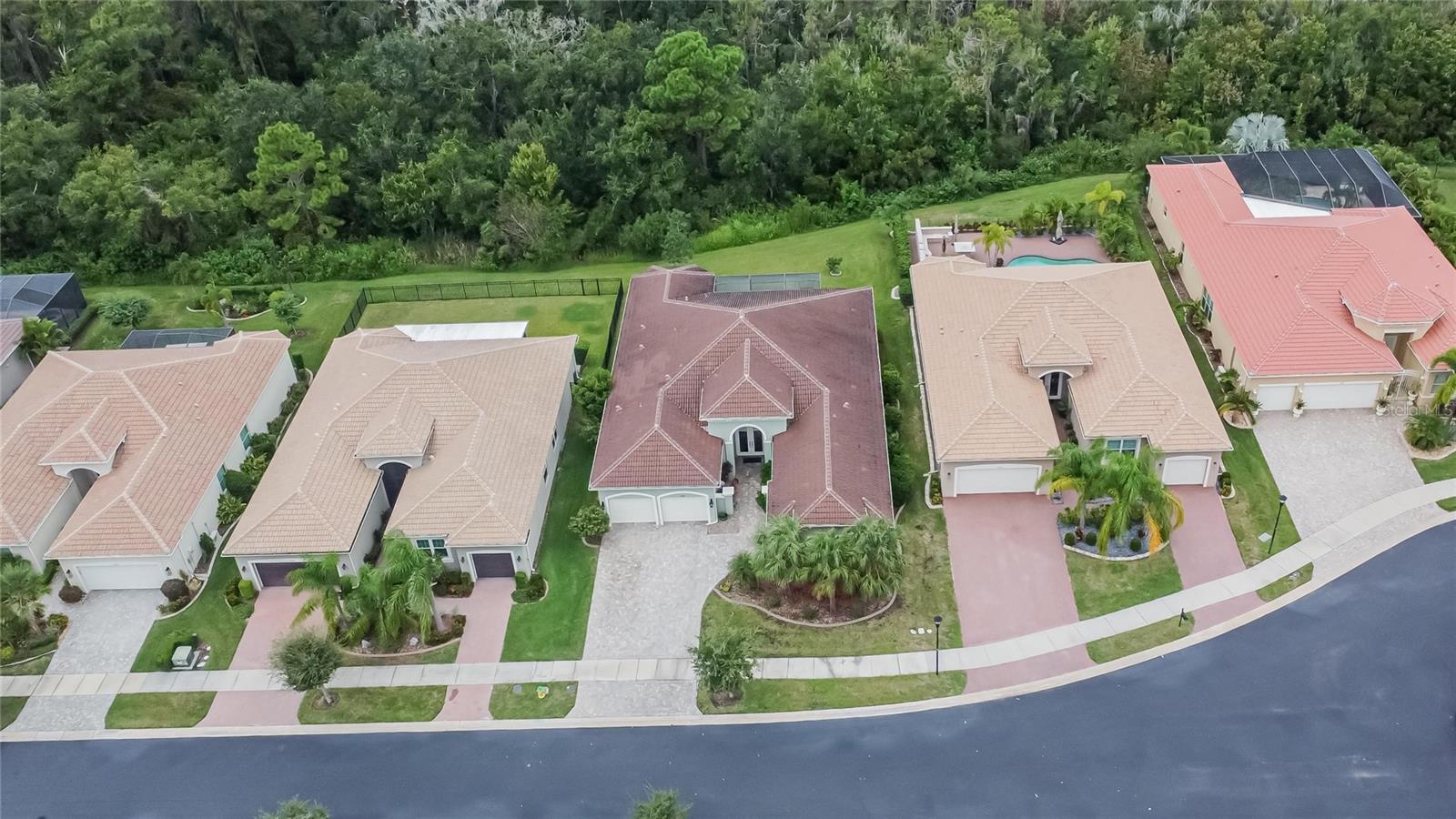 VALENCIA LAKES TR P - Residential