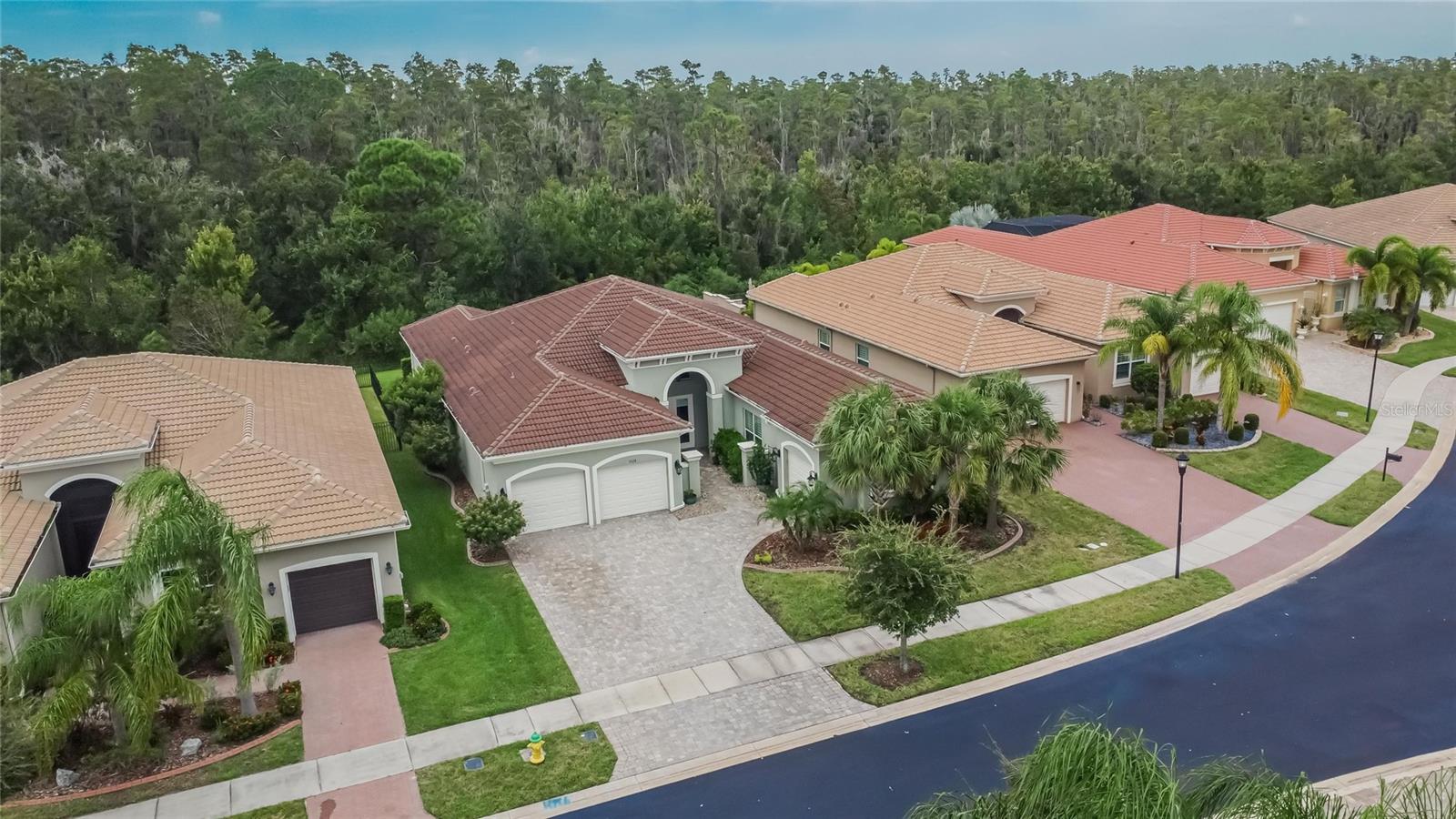 VALENCIA LAKES TR P - Residential