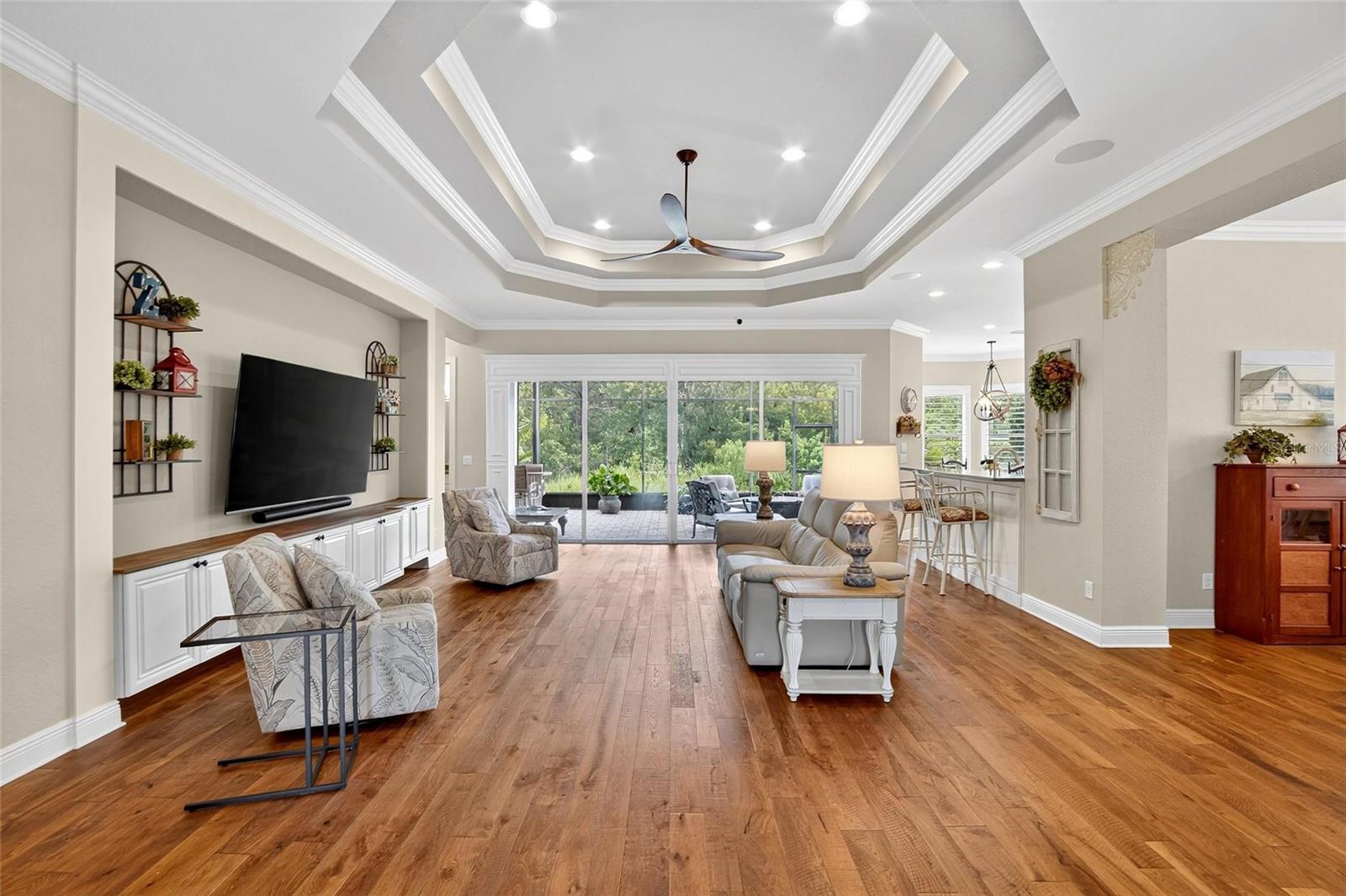 VALENCIA LAKES TR P - Residential