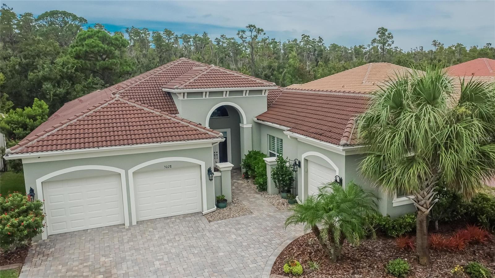 VALENCIA LAKES TR P - Residential