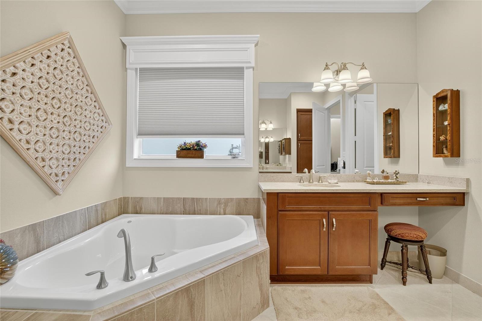 VALENCIA LAKES TR P - Residential