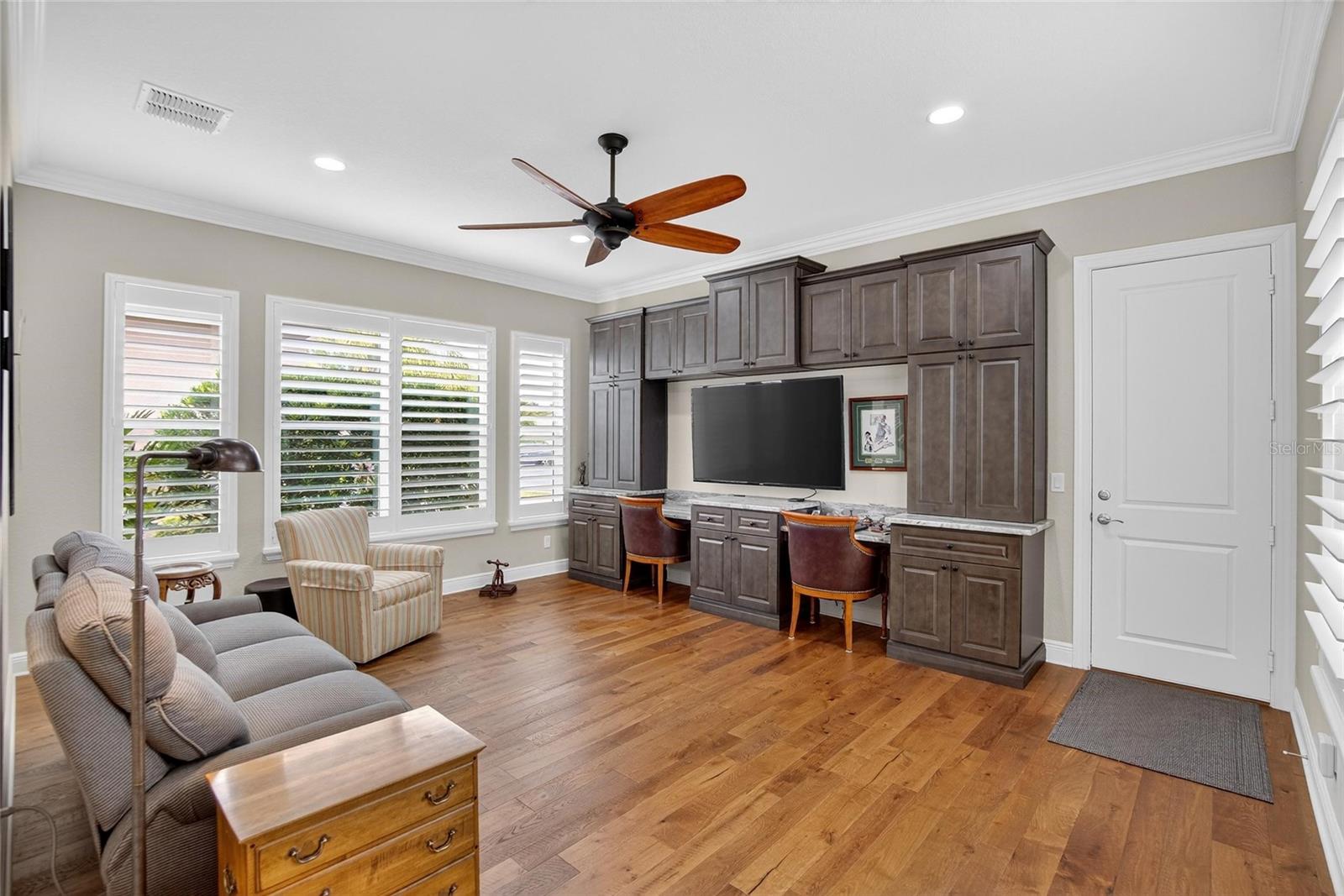 VALENCIA LAKES TR P - Residential