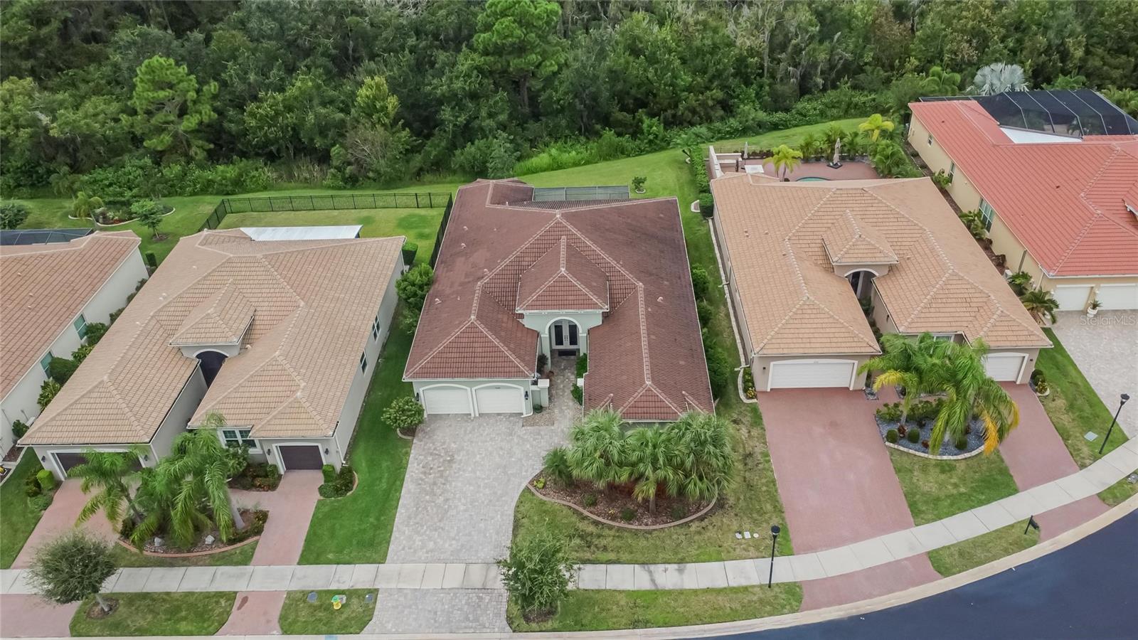 VALENCIA LAKES TR P - Residential