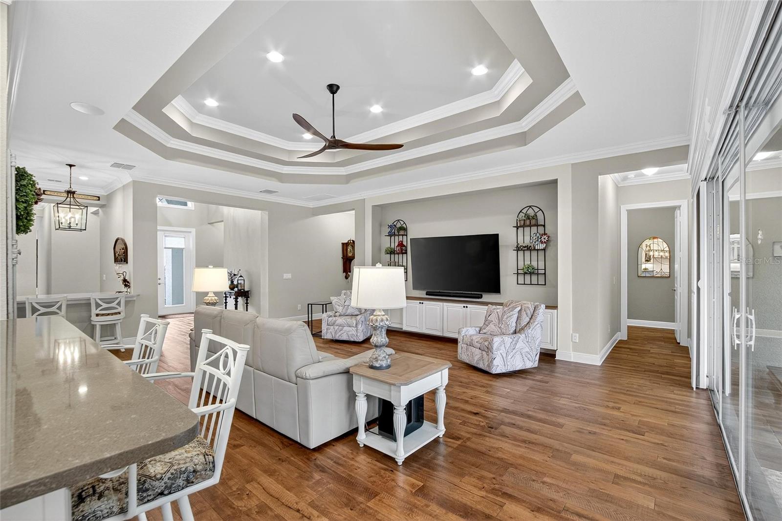 VALENCIA LAKES TR P - Residential