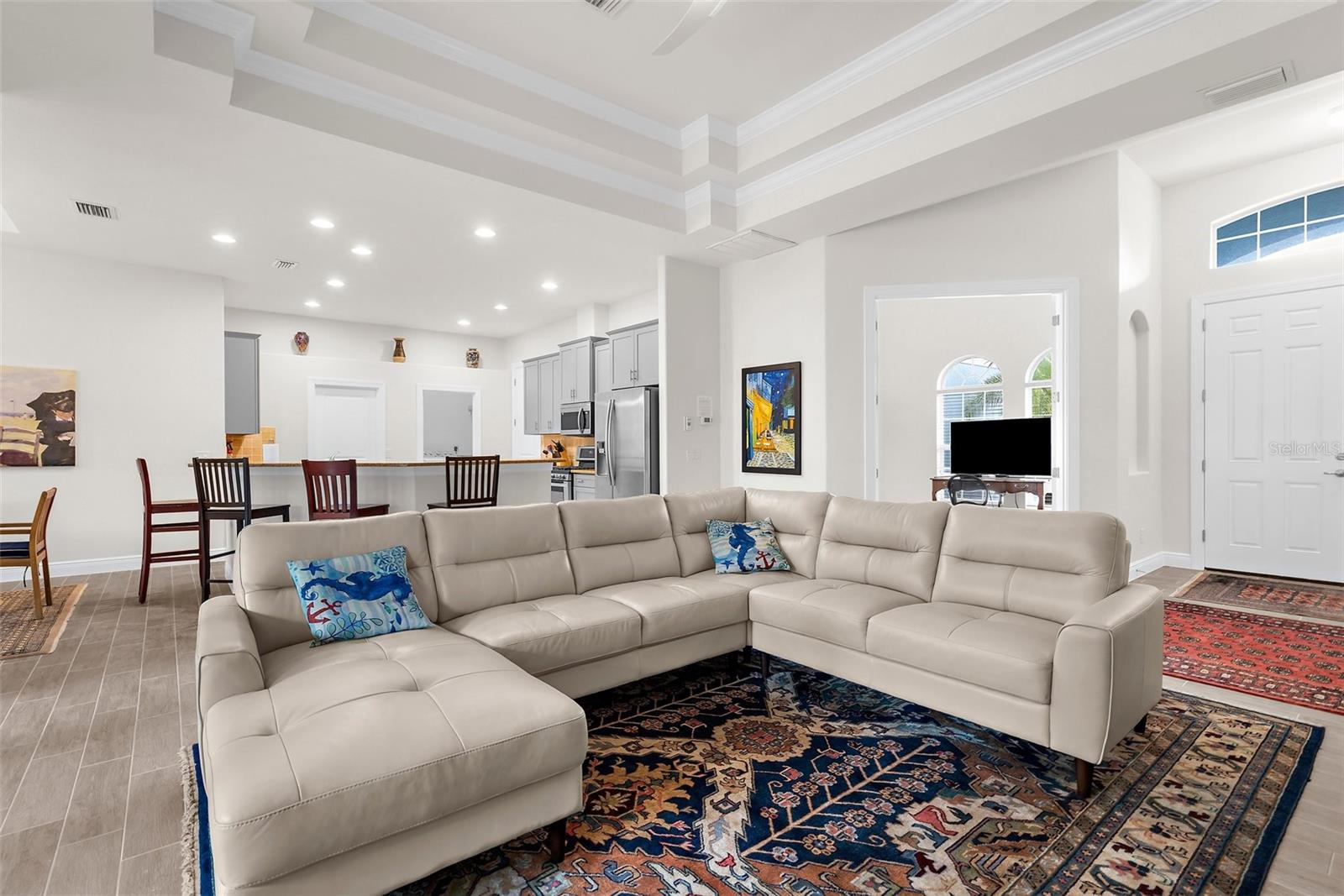 2453 HARBOUR DRIVE