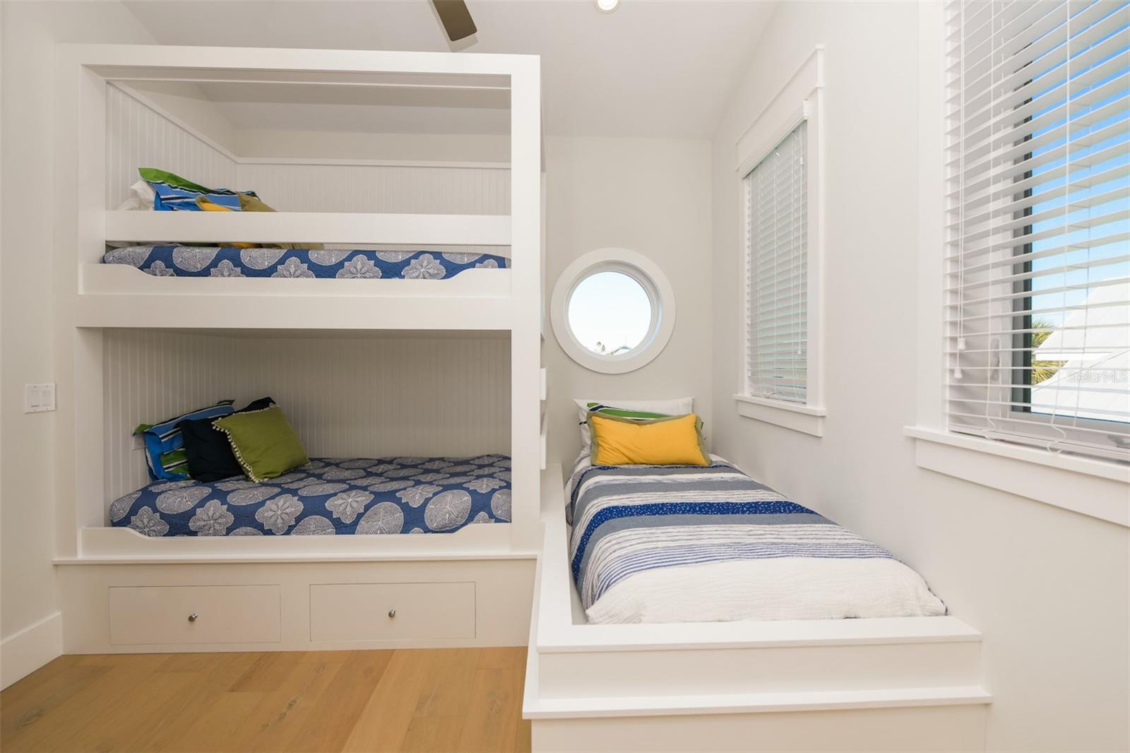 GULF VIEW SUB OF ANNA MARIA KEY - Residential