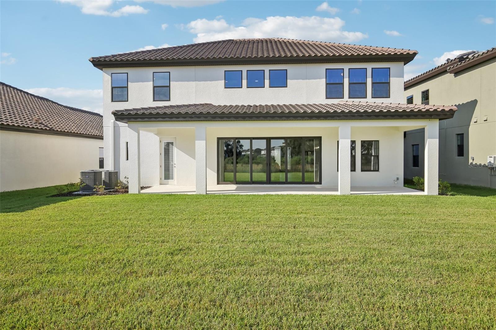 HINTON HAWKSTONE - Residential